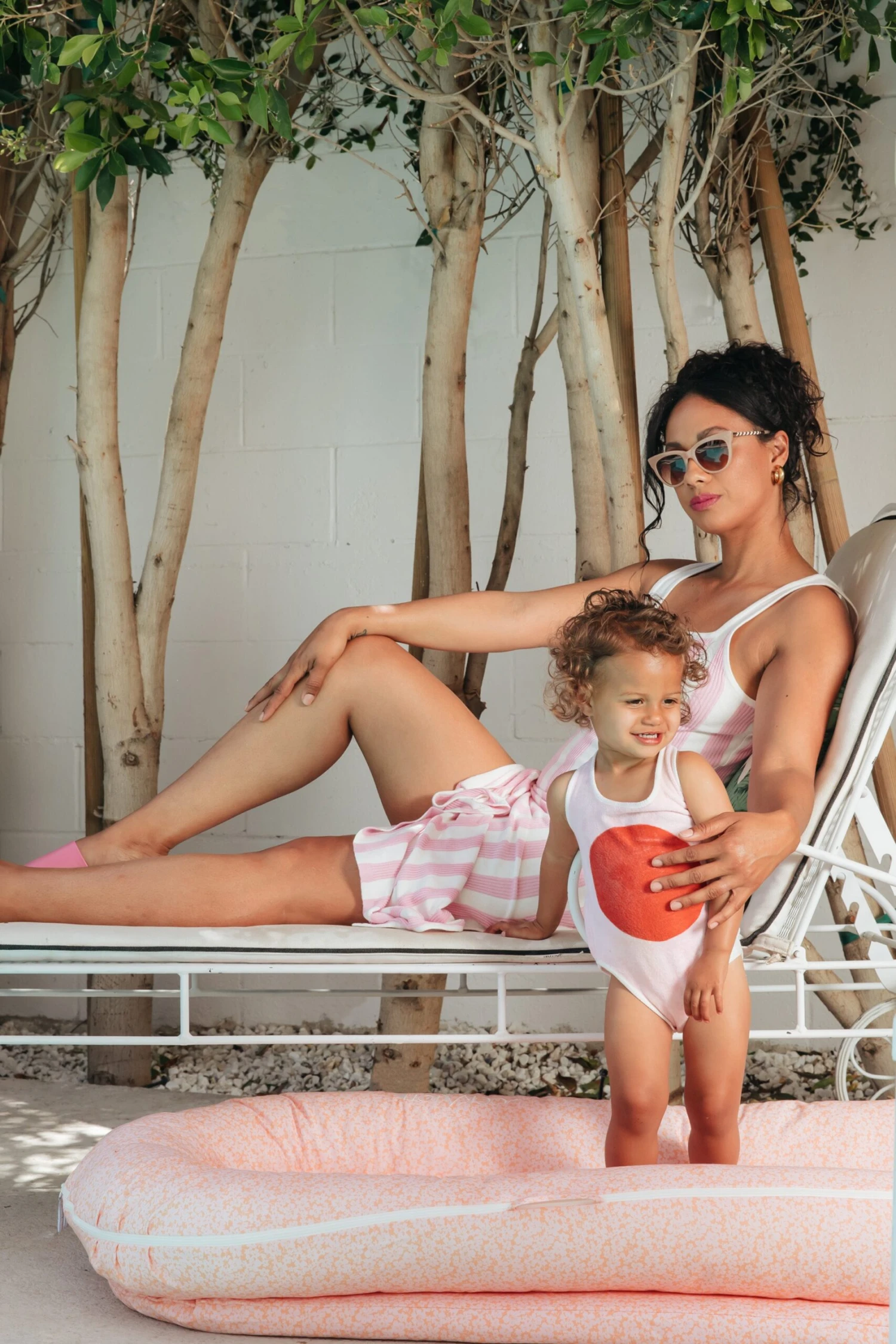 Grand Dock - Multi-Bloom 4 Grand Dock - Multi-Bloom - Image 4