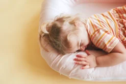 Grand Dock - Strawberry Cream -DockATot 10219 6 scaled