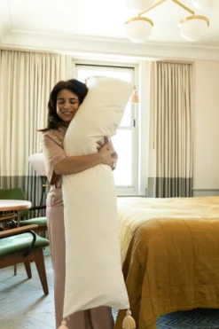 Cosset Body Pillow – Sand Chambray -DockATot 630103 10 scaled