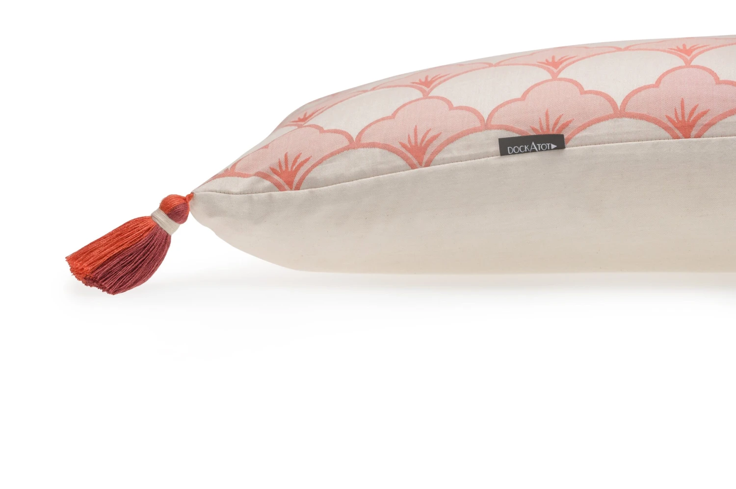 Cosset Body Pillow – Scallop Jacquard 4 Cosset Body Pillow – Scallop Jacquard - Image 4