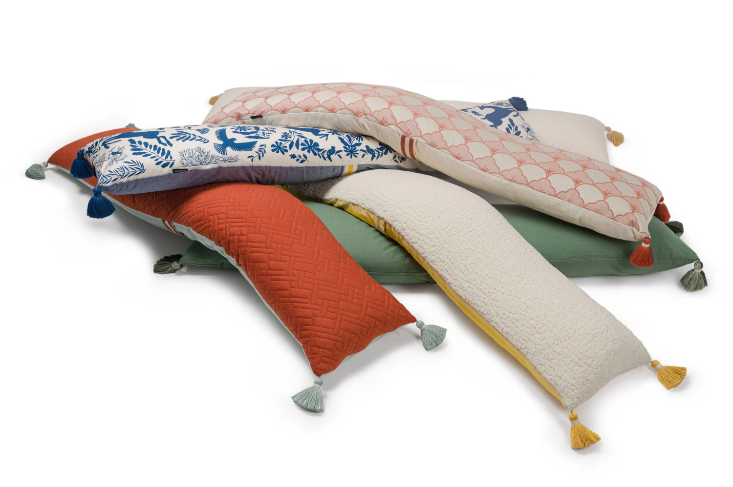 Cosset Body Pillow – Scallop Jacquard 8 Cosset Body Pillow – Scallop Jacquard - Image 8